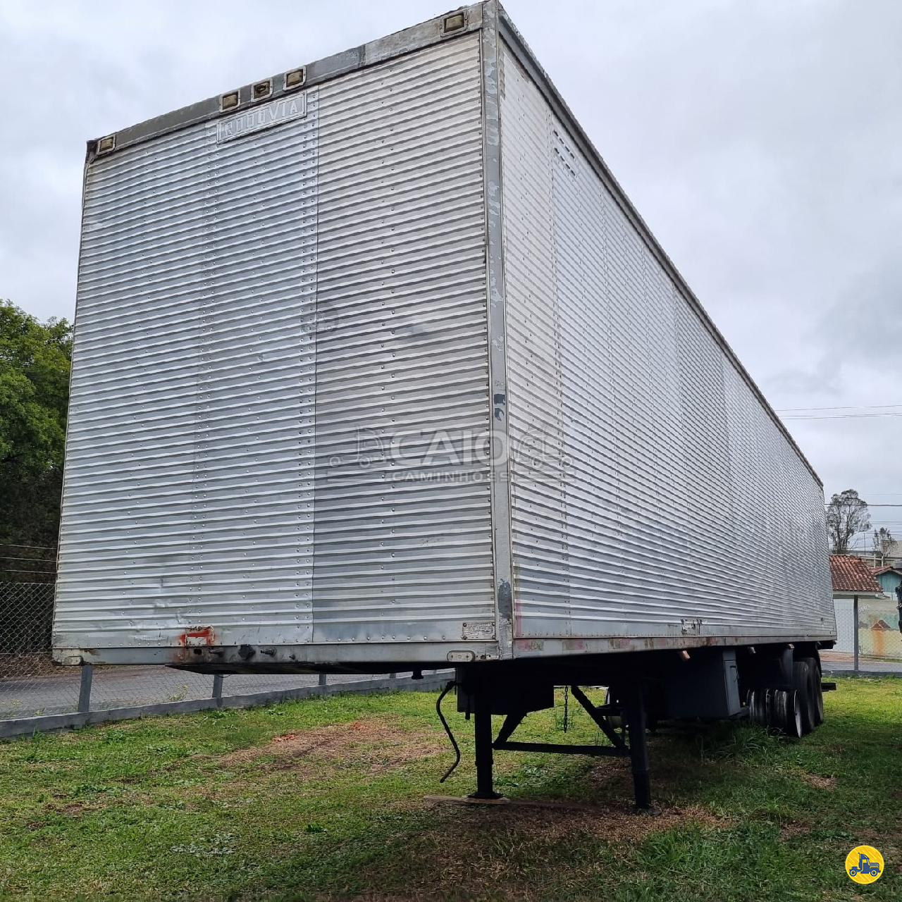 CARRETA SEMI-REBOQUE BAU FURGÃO Caio Caminhões SAO JOSE DOS PINHAIS PARANÁ PR